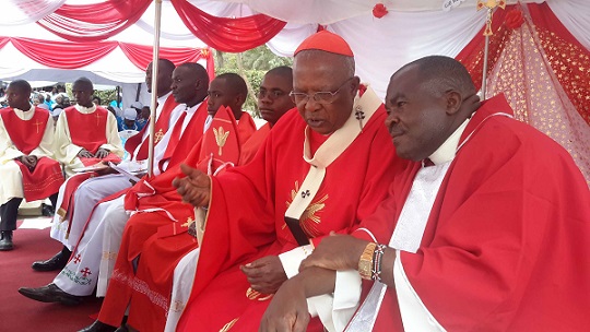 cardinal njue on kula eucharist kwa macho 2
